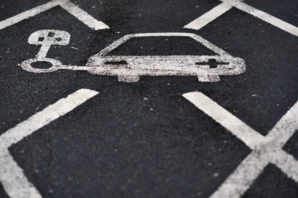 South Korea is home to 2 of the world’s biggest automakers, Hyundai Motor and Kia, which have yet to build any EV plants in the US. 