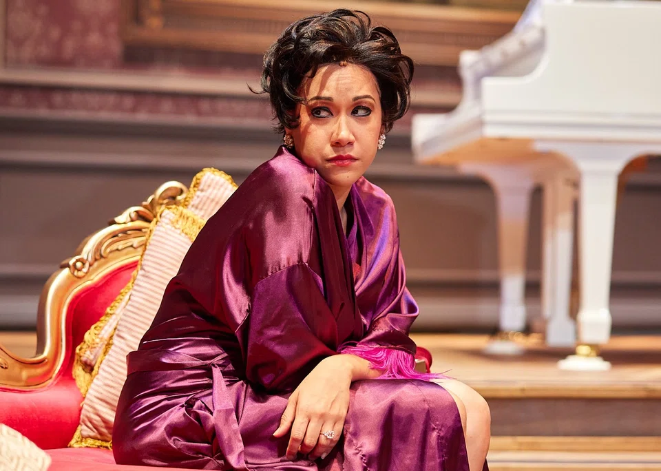 Mina Kaye plays the iconic Judy Garland in End Of The Rainbow.