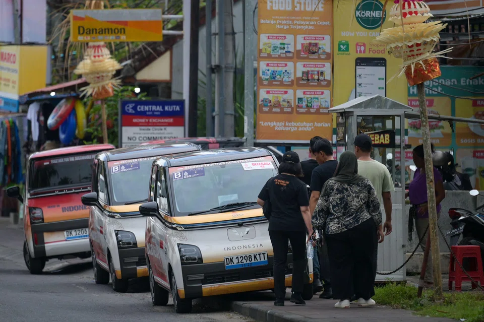 Indonesia has a target of having at least 1.2 million electric motorcycles and 35,000 electric cars in use by 2024.