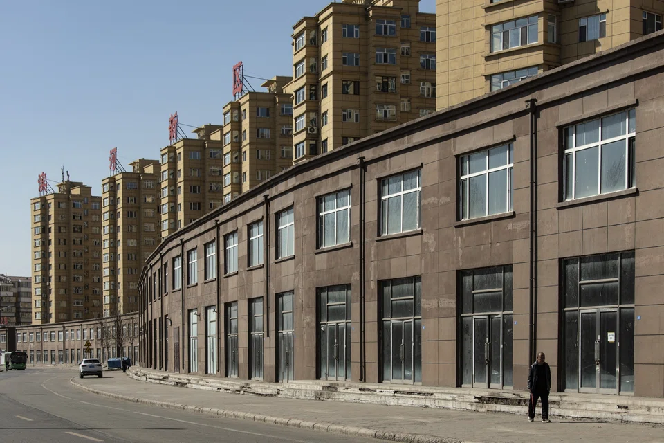 Hegang, a city with nearly a million people near the Russian border, had debt of more than double its fiscal income when it hit the headlines almost 18 months ago. 
