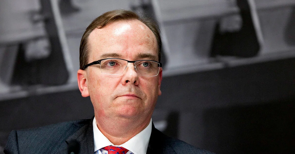 HSBC CEO says bankers generating 20% of London revenue may move - The ...