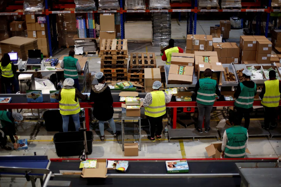 HCOB’s Composite Purchasing Managers’ Index (PMI) has been revised up for December to match November’s 47.6 after a preliminary estimate of 47.