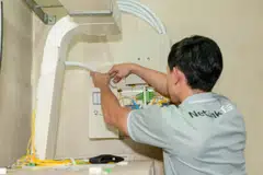 NetLink Trust currently designs, builds, owns and operates the NBN’s passive fibre network infrastructure. 