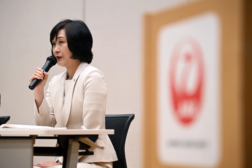 Incoming Japan Airlines president Mitsuko Tottori, seen here at a news conference in Tokyo on Wednesday,  says: “I have been focusing on safe flight operations as a cabin attendant and will work to keep this in mind from now as well. I am proud of the crew.” 