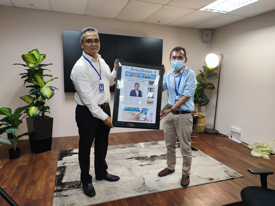 Berita Harian deputy editor Mohd Nazry Mokhtar (left) will take on the top job from June 1 as current editor Mohd Sa’at Abdul Rahman retires. 