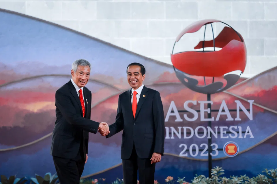 Indonesian President Joko Widodo (right) welcoming Singapore Prime Minister Lee Hsien Loong to the 42nd Asean Summit in Labuan Bajo, Indonesia.