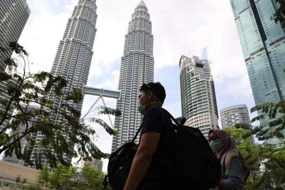 Malaysia share prices started trading on higher ground on Thursday. 