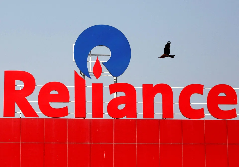 Reliance resumed fundraising on Wednesday after Qatar Investment Authority announced a US$1 billion investment for a 1 per cent stake in the retail arm.