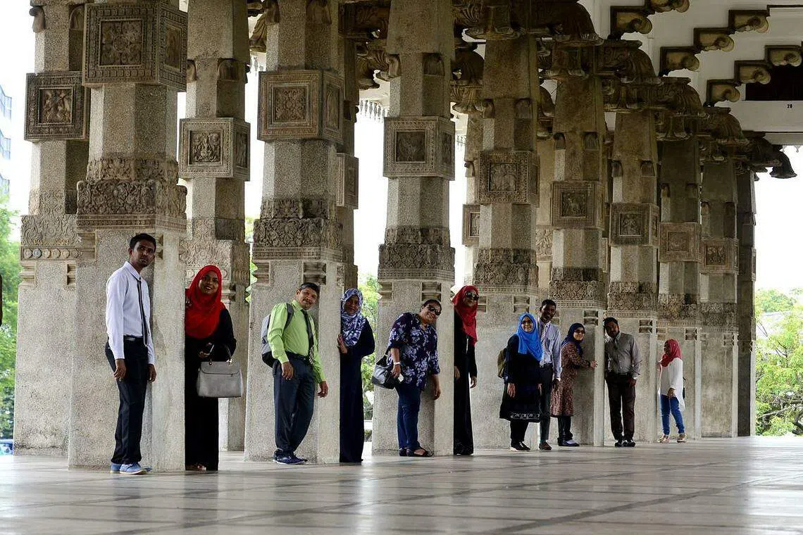 Sri Lanka crisis scares tourists in fresh hit to economy