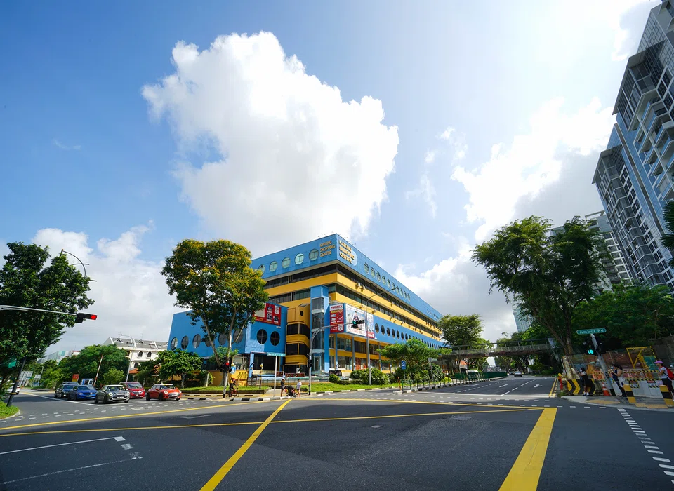 Katong Shopping Centre occupies a corner land plot of 86,924 sq ft, with dual road frontage along Mountbatten Road and Haig Road.