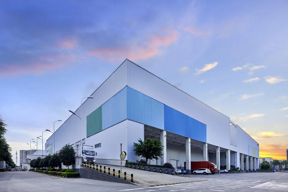 A prime logistics asset in Chengdu belonging to CapitaLand China Trust (CLCT). CLCT's net property income is up year on year for the third quarter, but has declined in Singapore-dollar terms. 