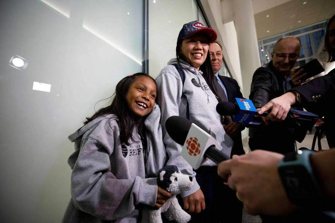 Canada grants asylum to woman who sheltered Snowden in Hong Kong