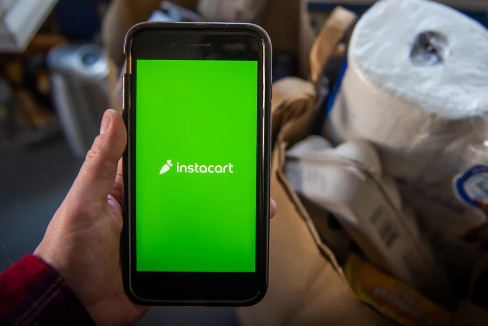 Grocery delivery startup Instacart is planning to slow the pace of hiring as it prepares for an initial public offering, focusing instead on profitability. 