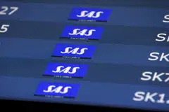 SAS said the new 5-1/2-year deal with 4 pilot unions would help it achieve part of the US$700 million of annual cost savings set out in a business transformation plan.