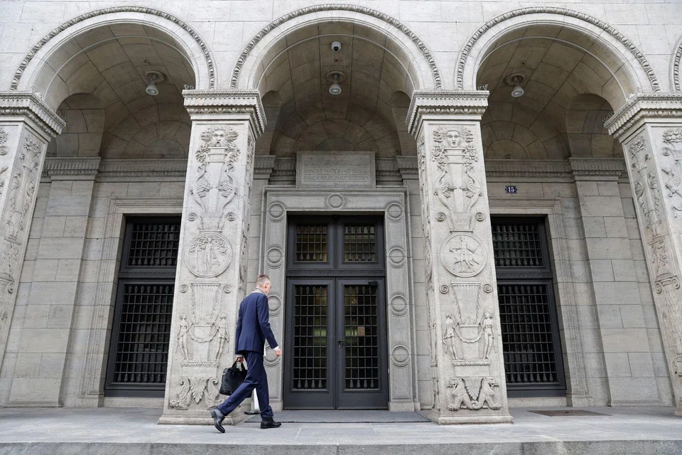 The decision by Swiss National Bank (SNB), which unveils announcements only once a quarter, widens the gap in rates with its peers.