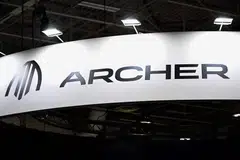 Archer has a deal to sell as many as 200 of its four-passenger craft to United and its regional partner Mesa Air Group.
