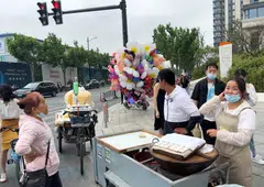For decades, street stalls and hawkers have been banned or tightly regulated in many Chinese cities, with authorities seeing them as unsightly. 