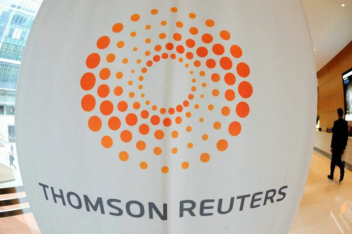 Thomson Reuters' total revenue rises 1 per cent in the quarter to US$1.59 billion, missing expectations of US$1.61 billion.