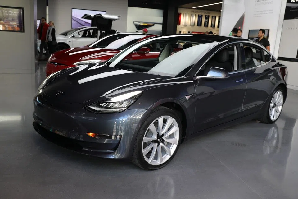 Tesla is giving a US$7,500 credit in the United States and a US$5,000 credit in Canada on Model 3 and Model Y vehicles delivered before the end of the year.