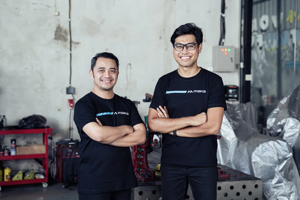 Maka Motors co-founders Arief Fadillah (left) and Raditya Wibowo.