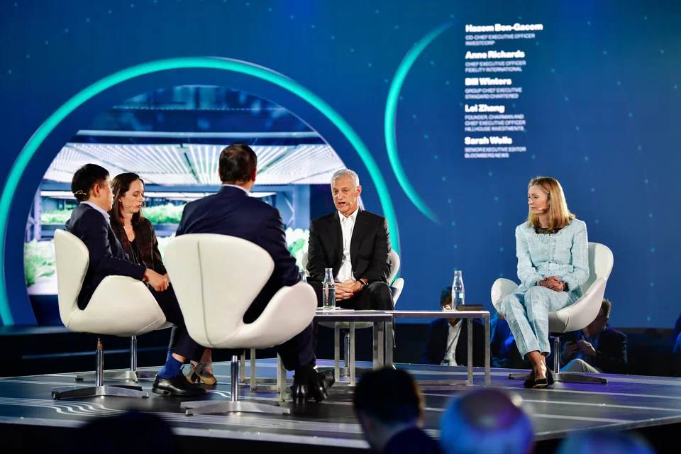 The session focused on financing the new economy, and panellists devoted a third of it to discussing whether the sustainable investing movement has lost momentum.