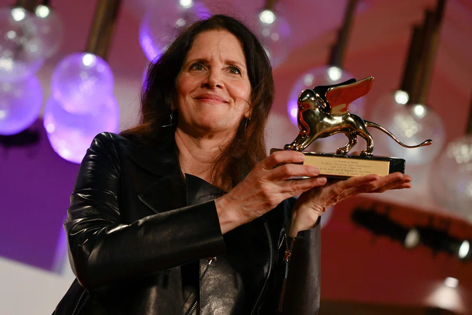 Laura Poitras with the Golden Lion for Best Film "All the Beauty and the Bloodshed", which follows the art and activism of US photographer Nan Goldin. 