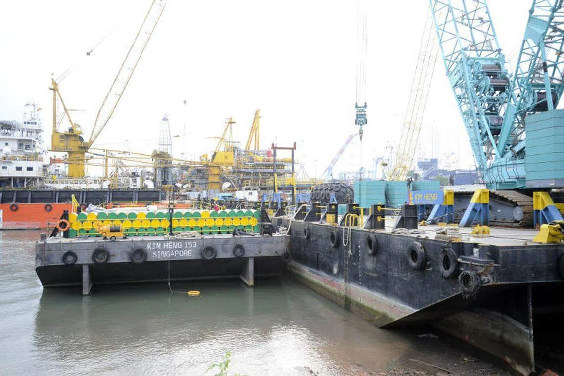 Kim Heng incorporated Zale Offshore in August 2020 to undertake marine salvage and commercial diving activities.