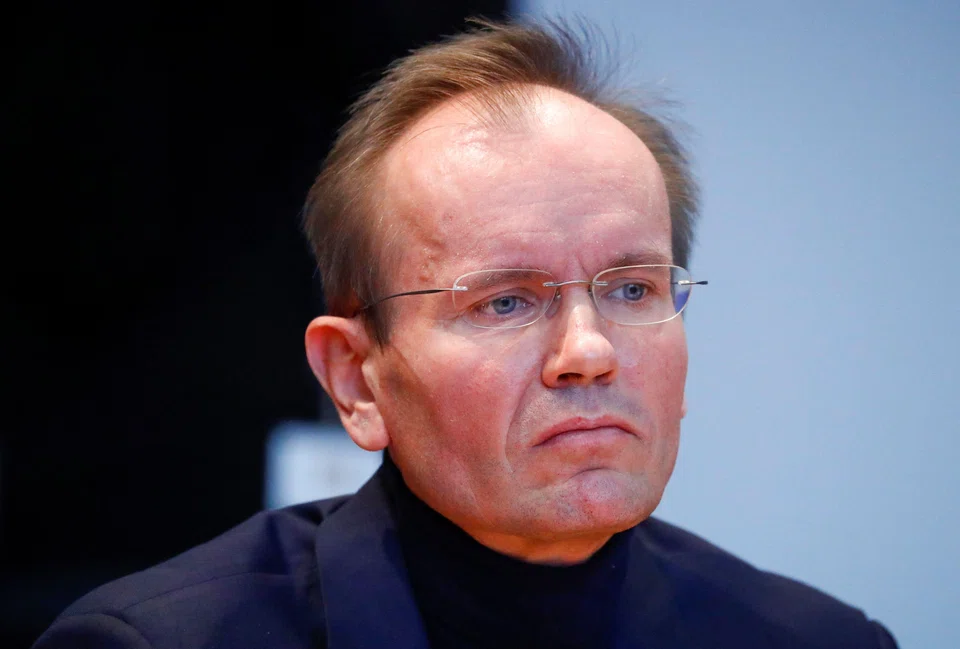 (FILES) In this file photo taken on November 19, 2020 Markus Braun, the former chief executive of disgraced payments giant Wirecard, waits to face a public grilling by German lawmakers over the massive accounting fraud that brought down his firm, in Berlin. - More than two years after the collapse of German digital payments firm Wirecard stunned the financial world, ex-CEO Markus Braun and two former managers will go on trial for fraud on December 8, 2022. (Photo by FABRIZIO BENSCH / POOL / AFP)