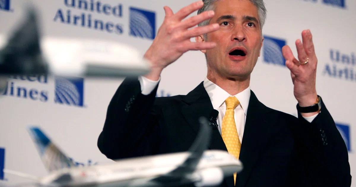 United Airlines head replaced amid federal probe - The Business Times