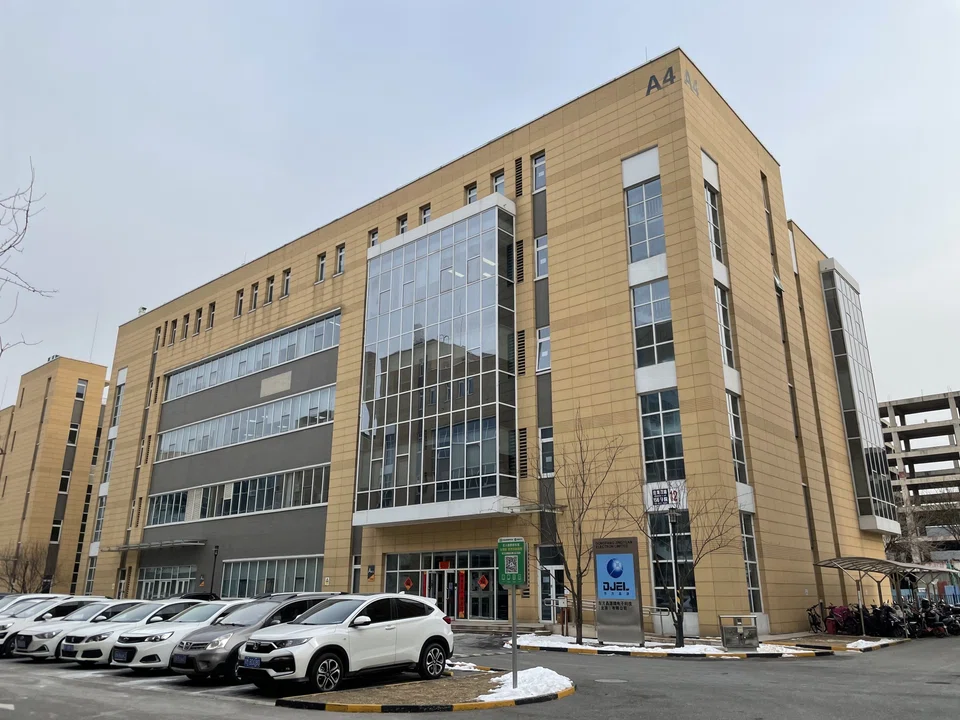 Dongfang Jingyuan Electron, currently valued at about 8 billion yuan, is in the early stages of preparing for a potential listing.