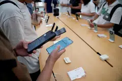 Huawei started selling its latest high-end smartphones Mate 60 and Mate 60 Pro at the end of last month.