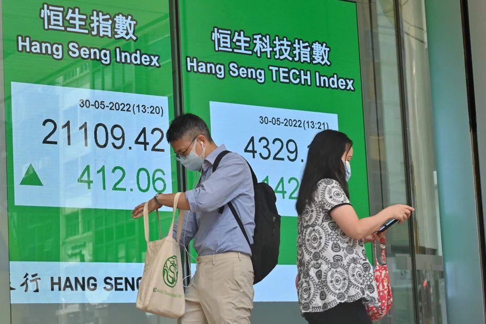 Stock markets across South-east Asia tumbled on Monday after news that the US inflation rate in May hit a 4-decade high on Friday.