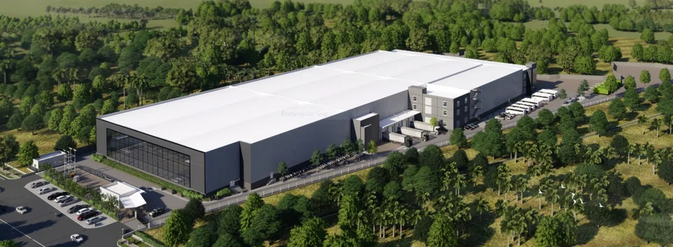 Ascendas India Trust recently completed the acquisition of  Casa Grande – Phase 1 (above), a 420,000 square feet fully-leased industrial facility.  