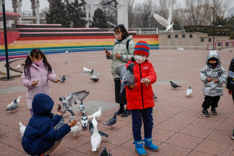 “Extending marriage leave is one of the effective ways of increasing the fertility rate,” Yang Haiyang, dean of the Social Development Research Institute of Southwestern University of Finance and Economics, was quoted as saying.