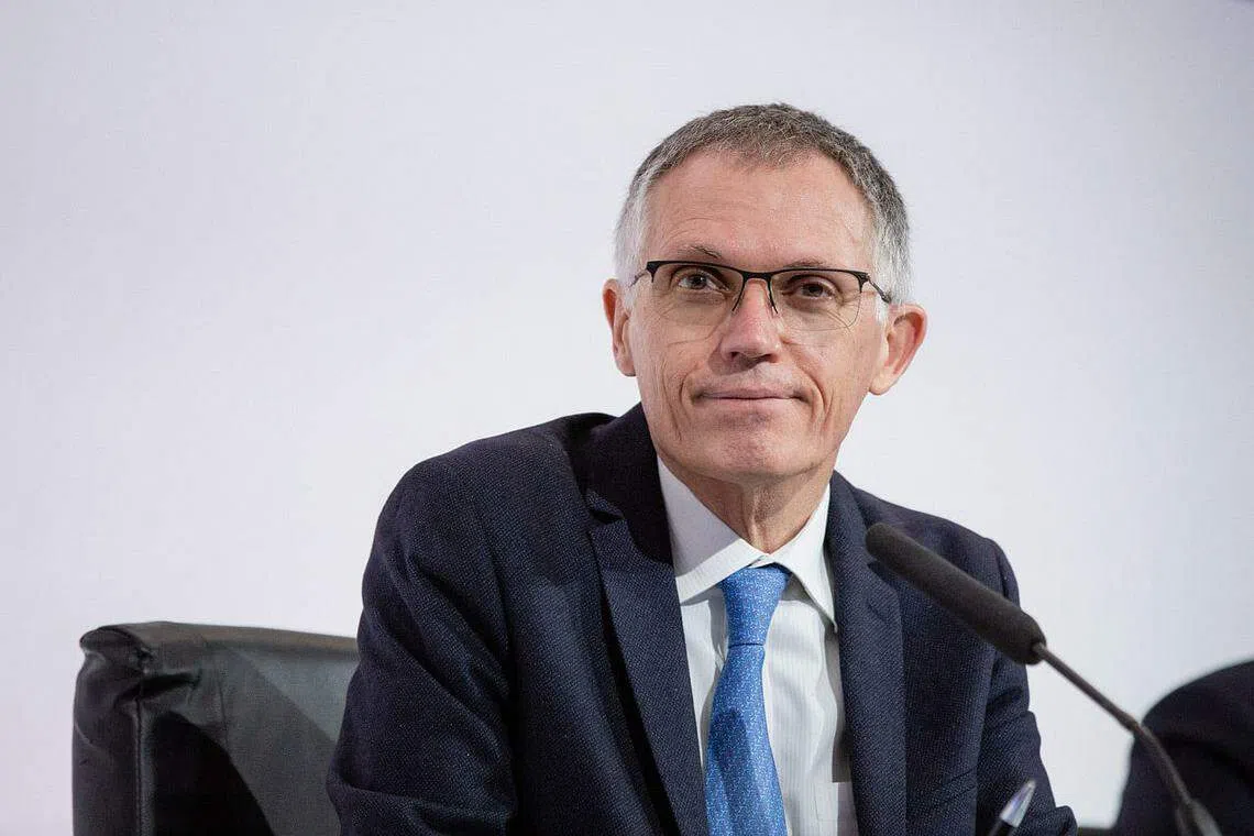 Peugeot maker assures investors it can face market downturn