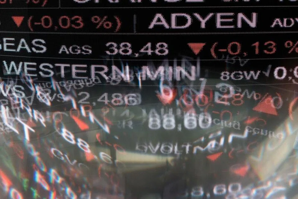 The Stoxx 600 index fell 1.4 per cent, touching its lowest level since July 18 and extending declines to the second straight day.