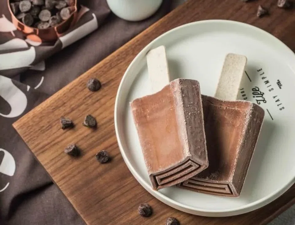 Videos showing Chicecream’s ice creams staying solid when lighters were held to them went viral, revealing they did not fully melt when left in a 31 deg C room for an hour or under a very hot flame.