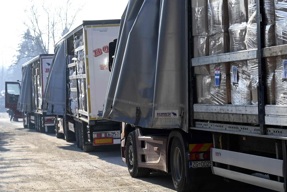 The World Food Programme wants more border crossings to open from Turkey into Syria which is experiencing severe shortages of humanitarian aid.