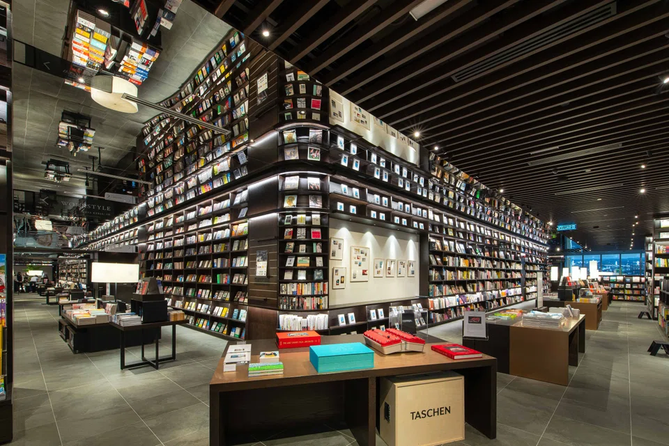 The 31,000 square feet Tsutaya Book’s has over 264,000 books, magazines, stationary and various merchandise from Japan as well as an art gallery space.