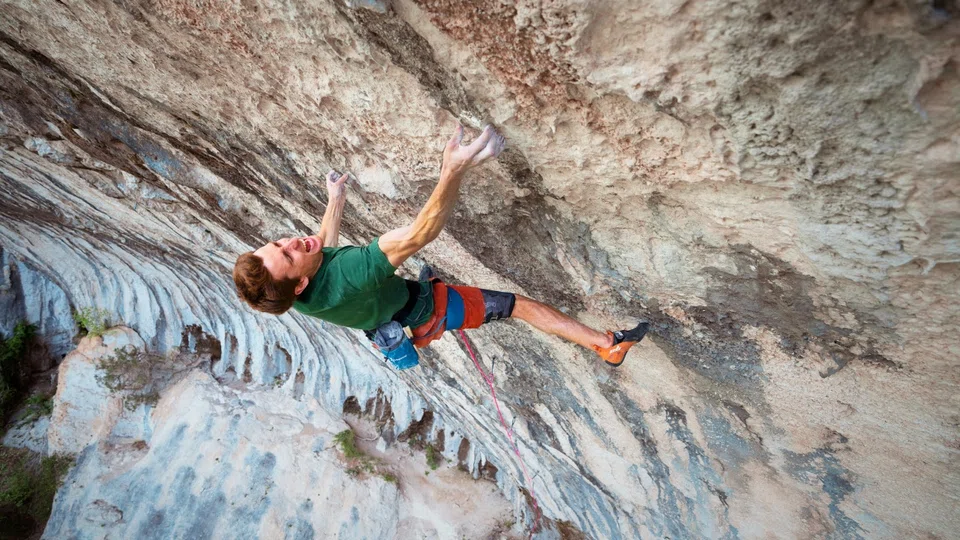 DNA follows French climber Sebastien “Seb” Bouin as he takes on his biggest challenge yet: an overhanging cave in his own backyard, Verdon Gorge.