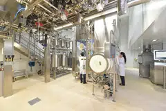 People working in a GSK laboratory. The company's biggest cancer drug in terms of revenue in 2022 is Zejula.