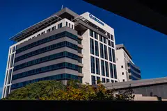 For the current period, Qualcomm is projecting sales of US$7.7 billion to US$8.3 billion for its chip business.