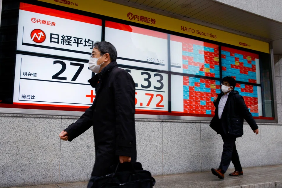 There was little consensus over the Nikkei’s path in the coming three months, with four analysts expecting narrow range-bound trading, two favouring rallies of 10 per cent or more, and two seeing a 10 per cent correction as the most likely outcome.