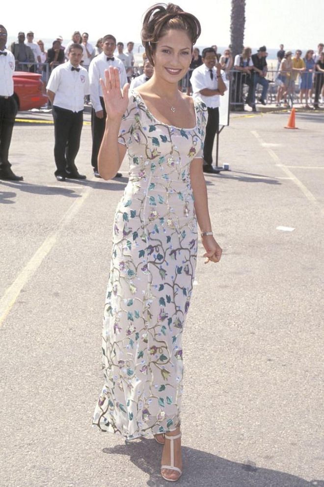 When: March 1997, Where: The Independent Spirit Awards, Wearing: A floral dress and T-bar sandals, Photo: Jim Smeal / Getty