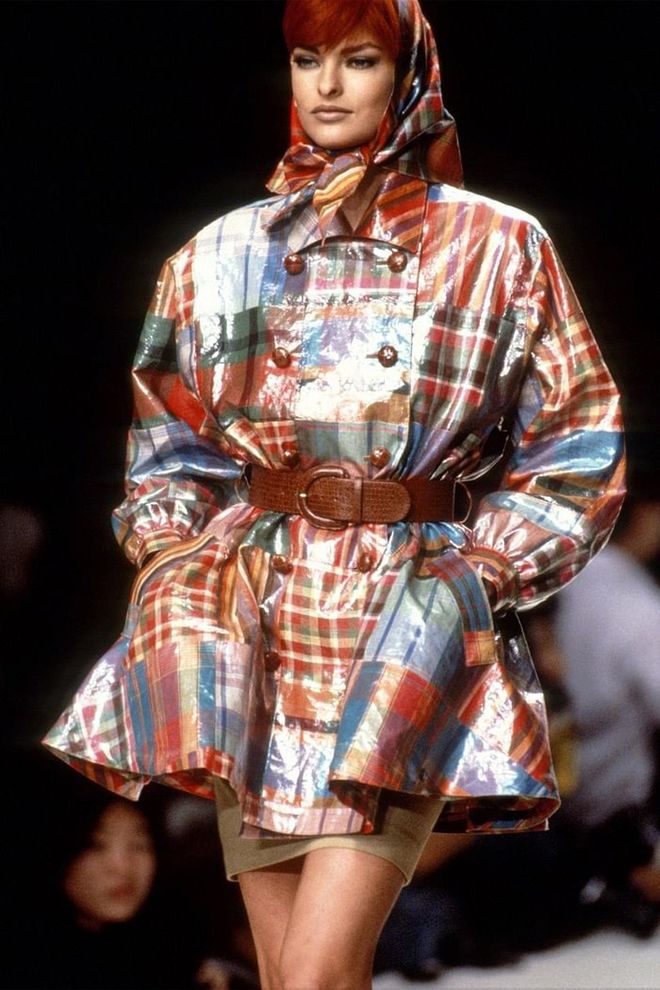 Oscar de la Renta RTW Spring/Summer 1992 fashion show. Photo: Getty 