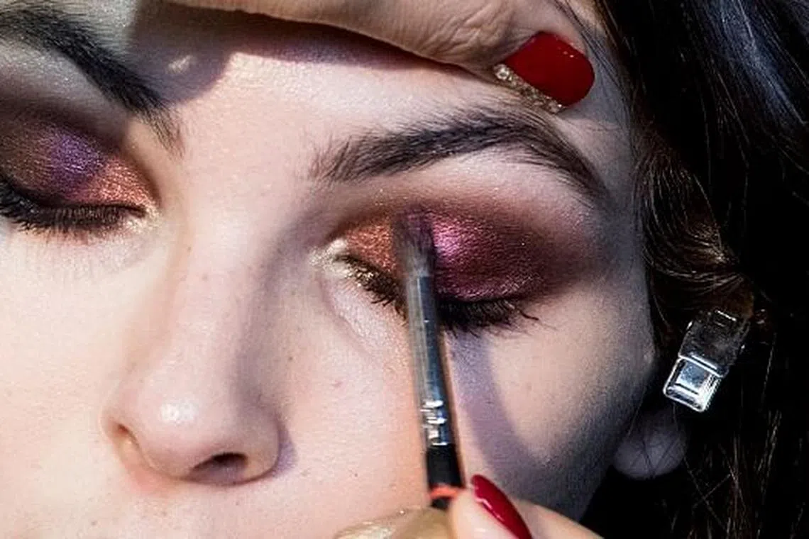 How To Wear Jewel Tone Eyeshadows Like These Celebs Harper's Bazaar
