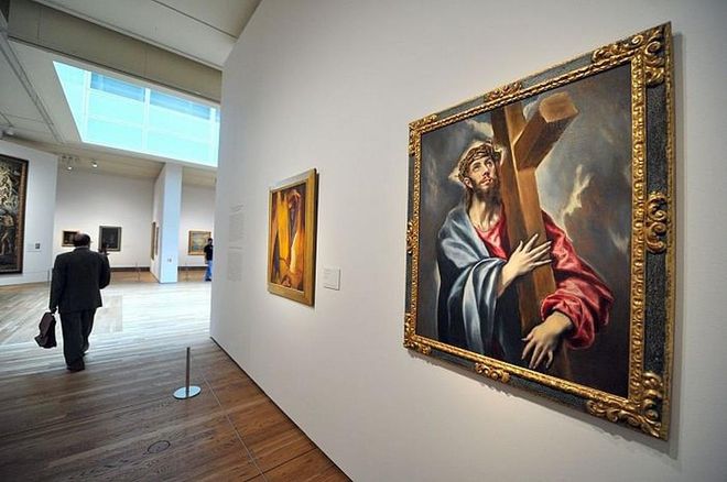 <b>Top-rated tour to book:</b> Viator VIP: Early Access to Museo del Prado with Reina Sofia – tickets start at $49 per person
&nbsp;
<b>Admission:</b> Free