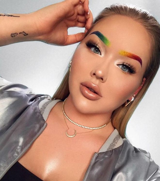 Love it or hate it, the rainbow trend isn’t going away anytime soon. From rainbow ombre hair to highlighters and now, brows. It looks like we’ll be seeing a lot more of it so I guess we might as well embrace it. Speaking of embracing the trend, Youtube beauty guru, Nikkie, better known by her handle @nikkietutorials, created her version of the look with the colours of the rainbow across both brows. And while it’s not an everyday look, we do think it’s pretty cool.