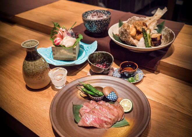 This Father's Day 5-Course set menu tantalises with a True Kobe Wagyu A4 Sirloin Sumibiyaki and house-made Nikka Whisky Ice Cream. $188++ at Fat Cow