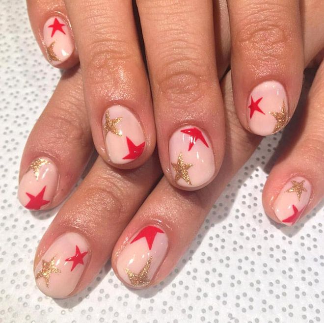 Brighten up beige with gold and red stars. @vanityprojects